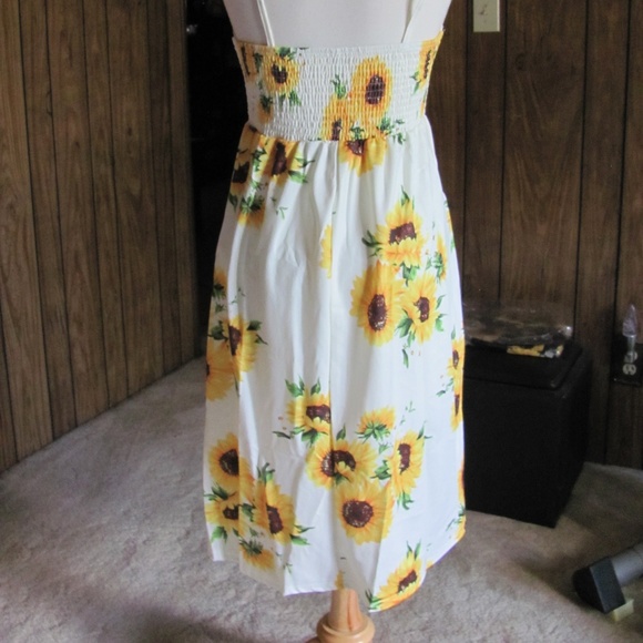 SUNFLOWER SUNDRESSES  BRAND NEW  CREAM COLOR  TRUE - Picture 7 of 7